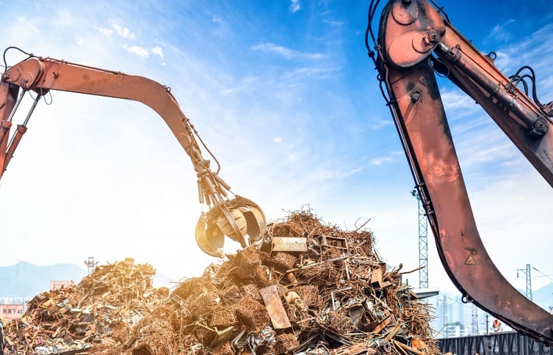 Why Work with a Provincially Licensed Scrap Yard